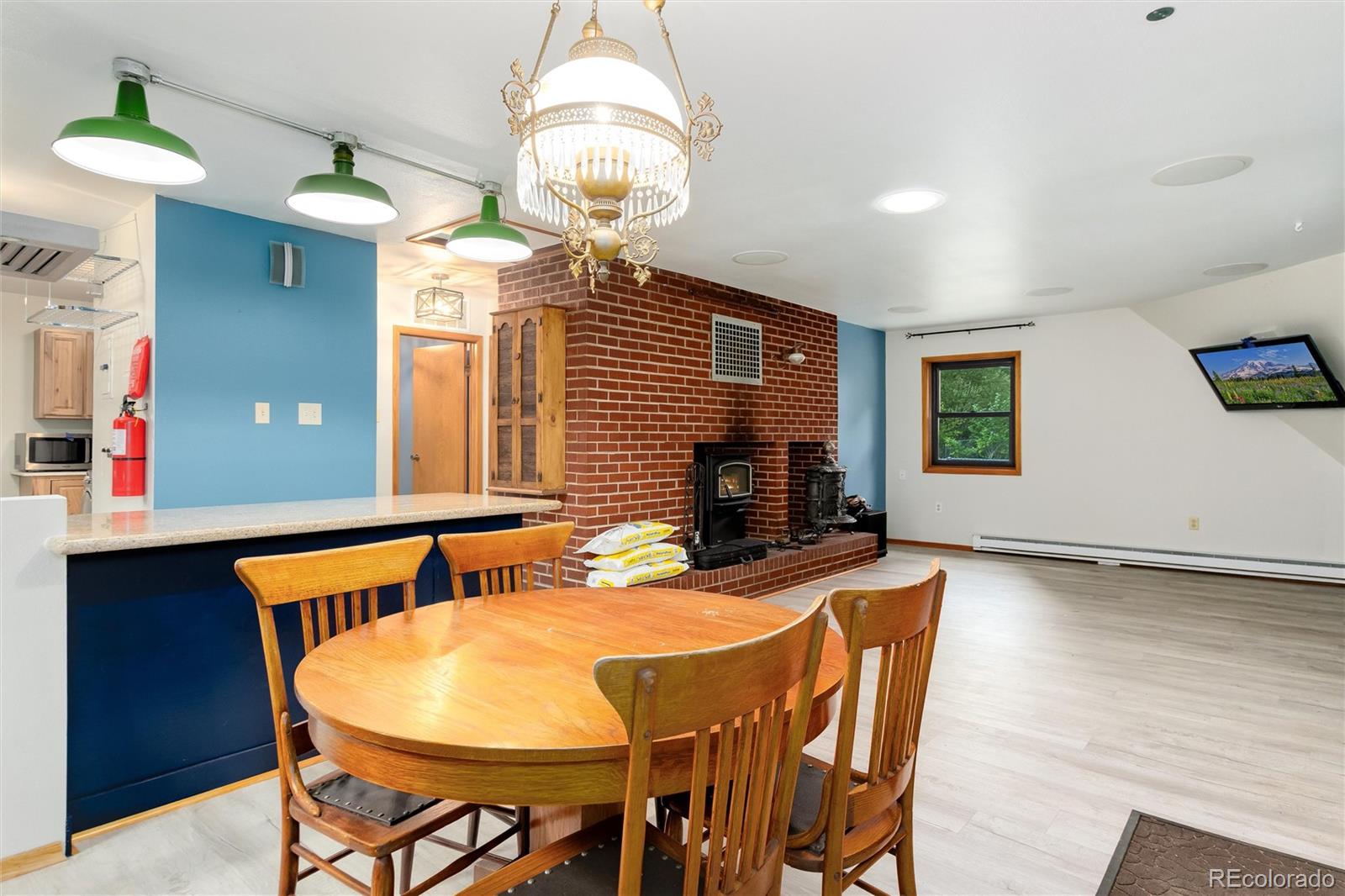 403 Fall River Road