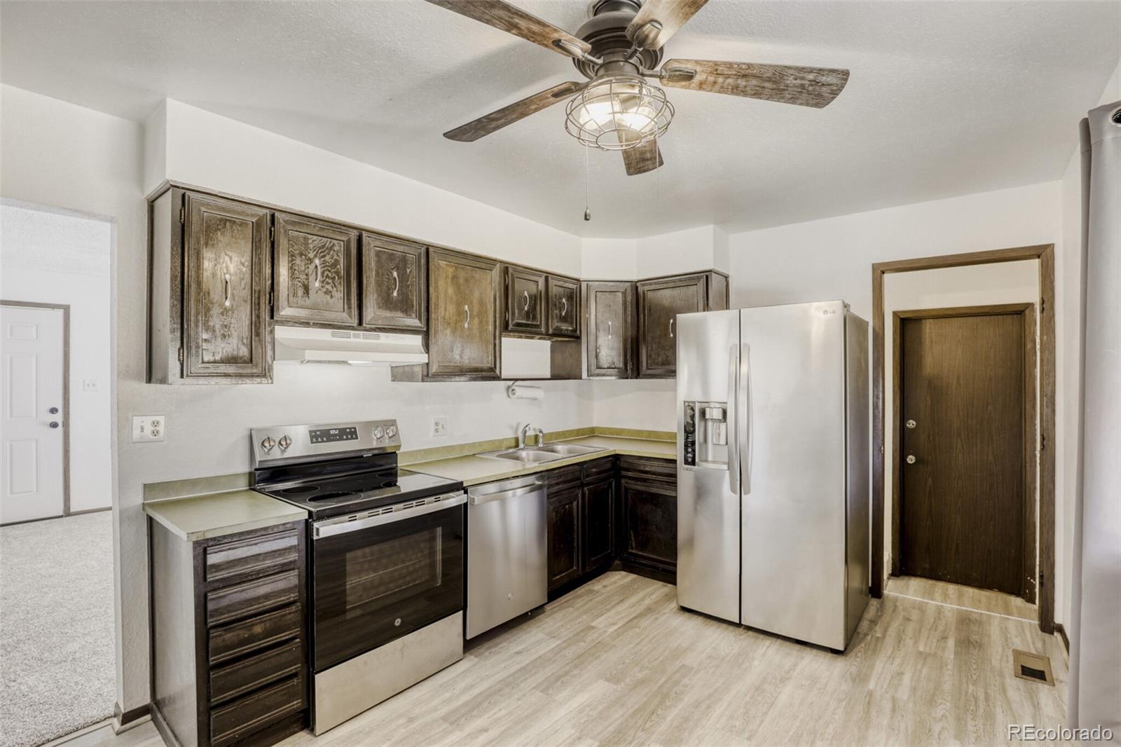 15023 Lackland Place