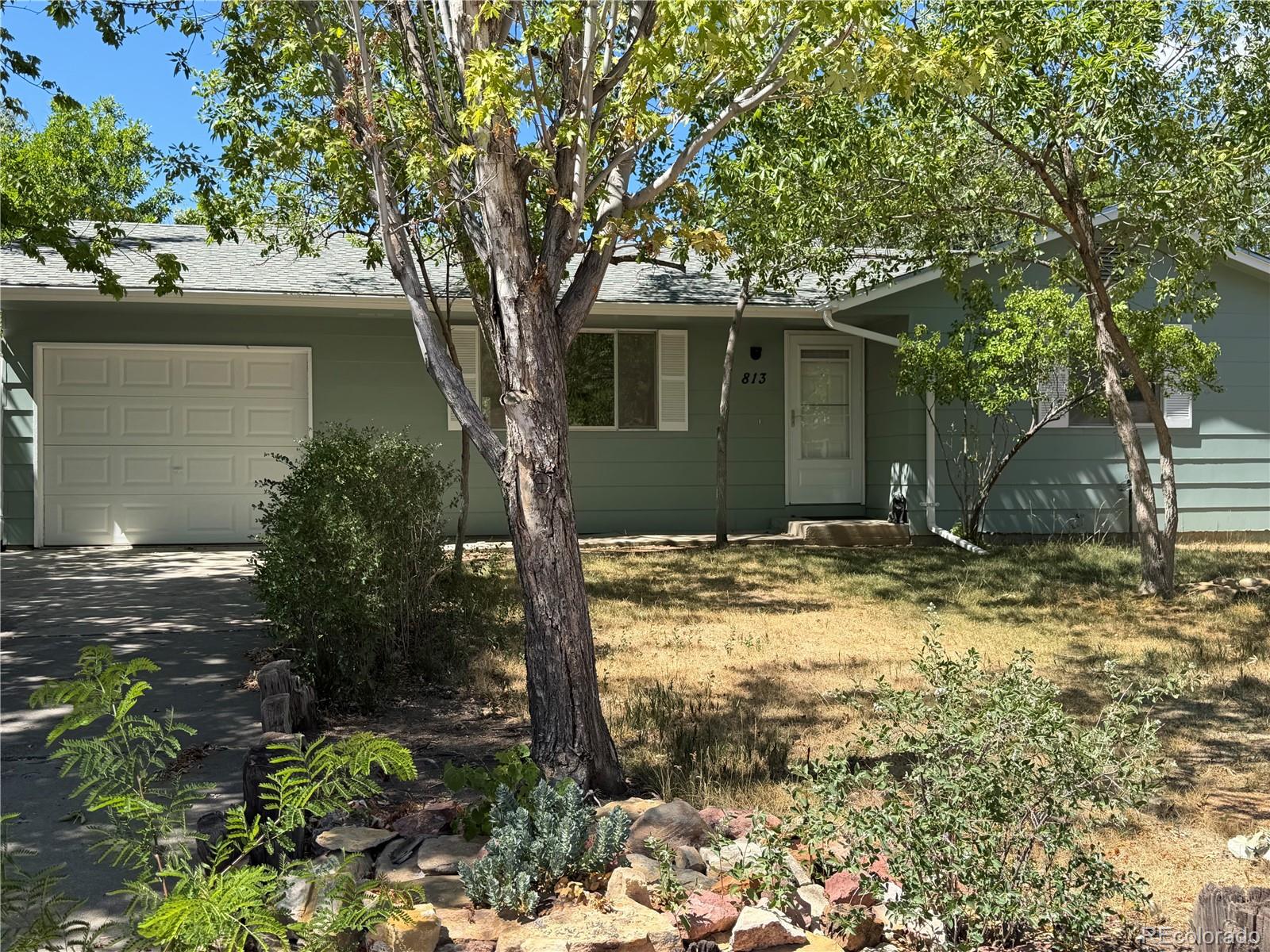 813 Della Vista Lane