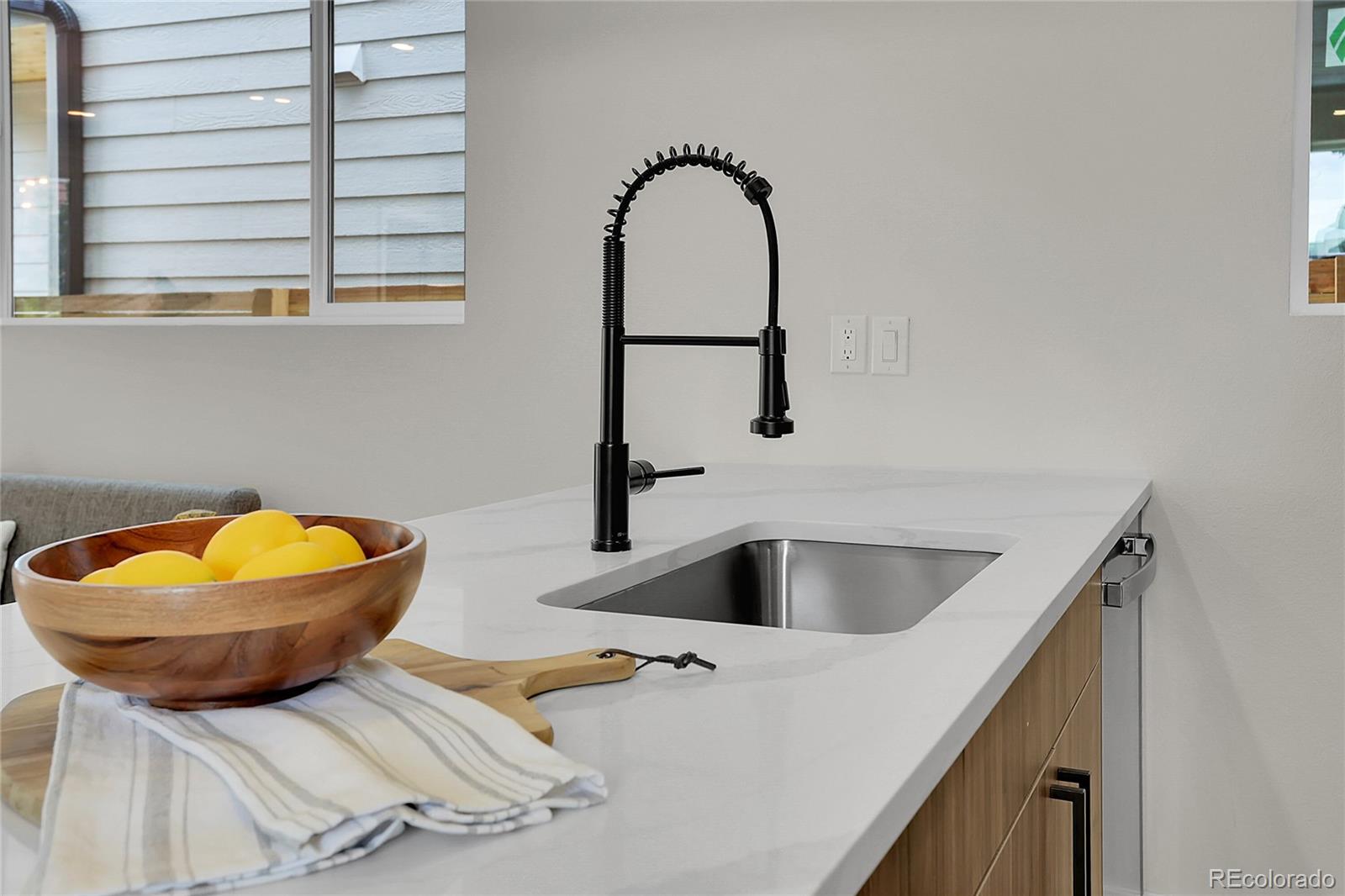 2111 S Cherokee Street