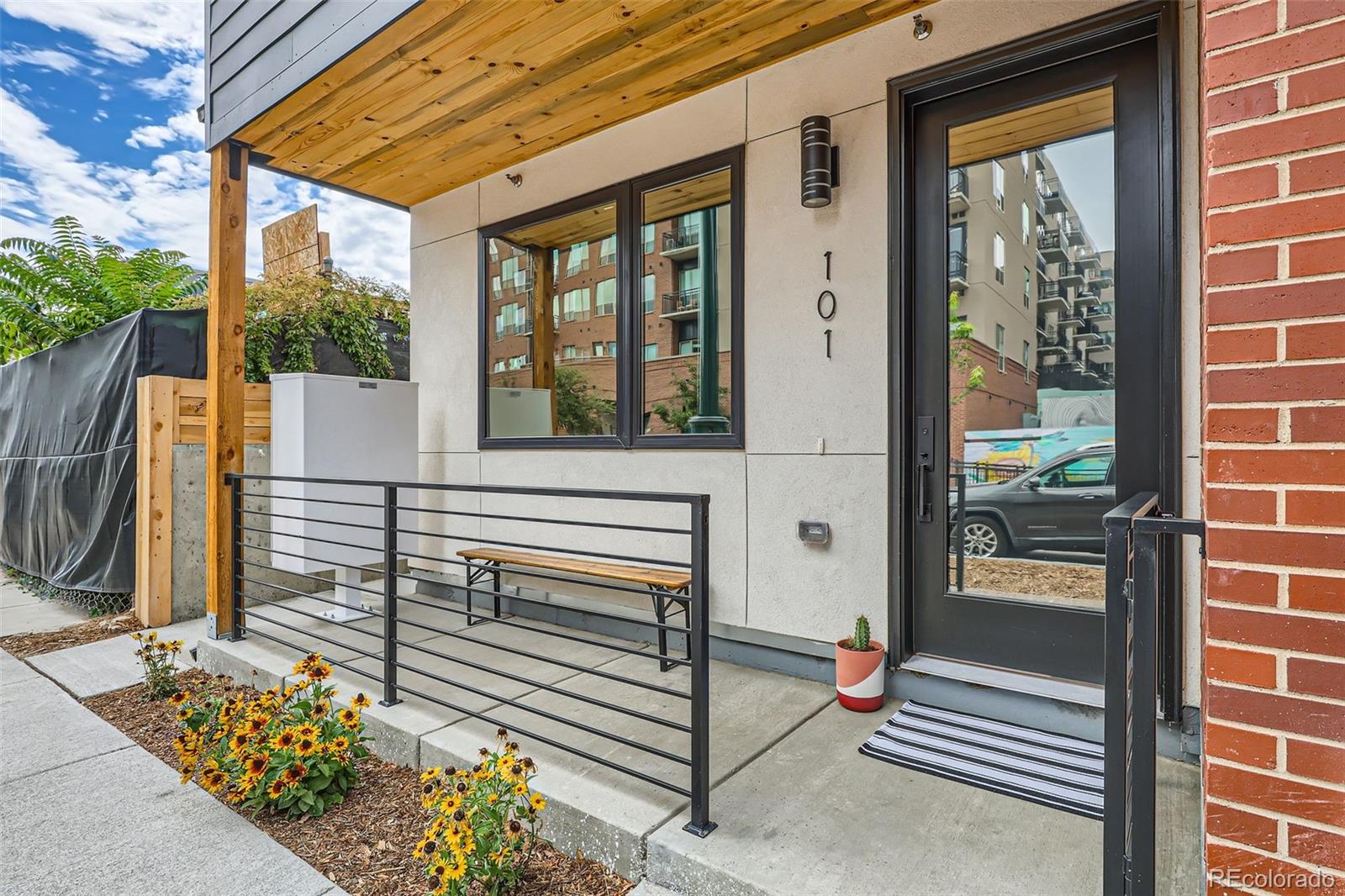 4025 Jason Street 101