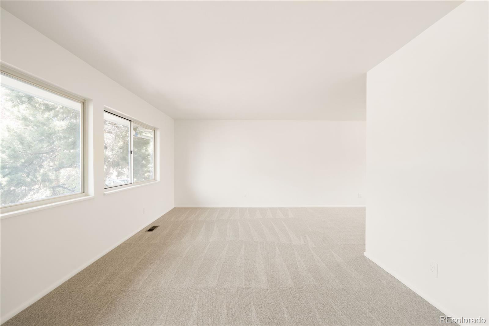 7042 E Wesley Avenue