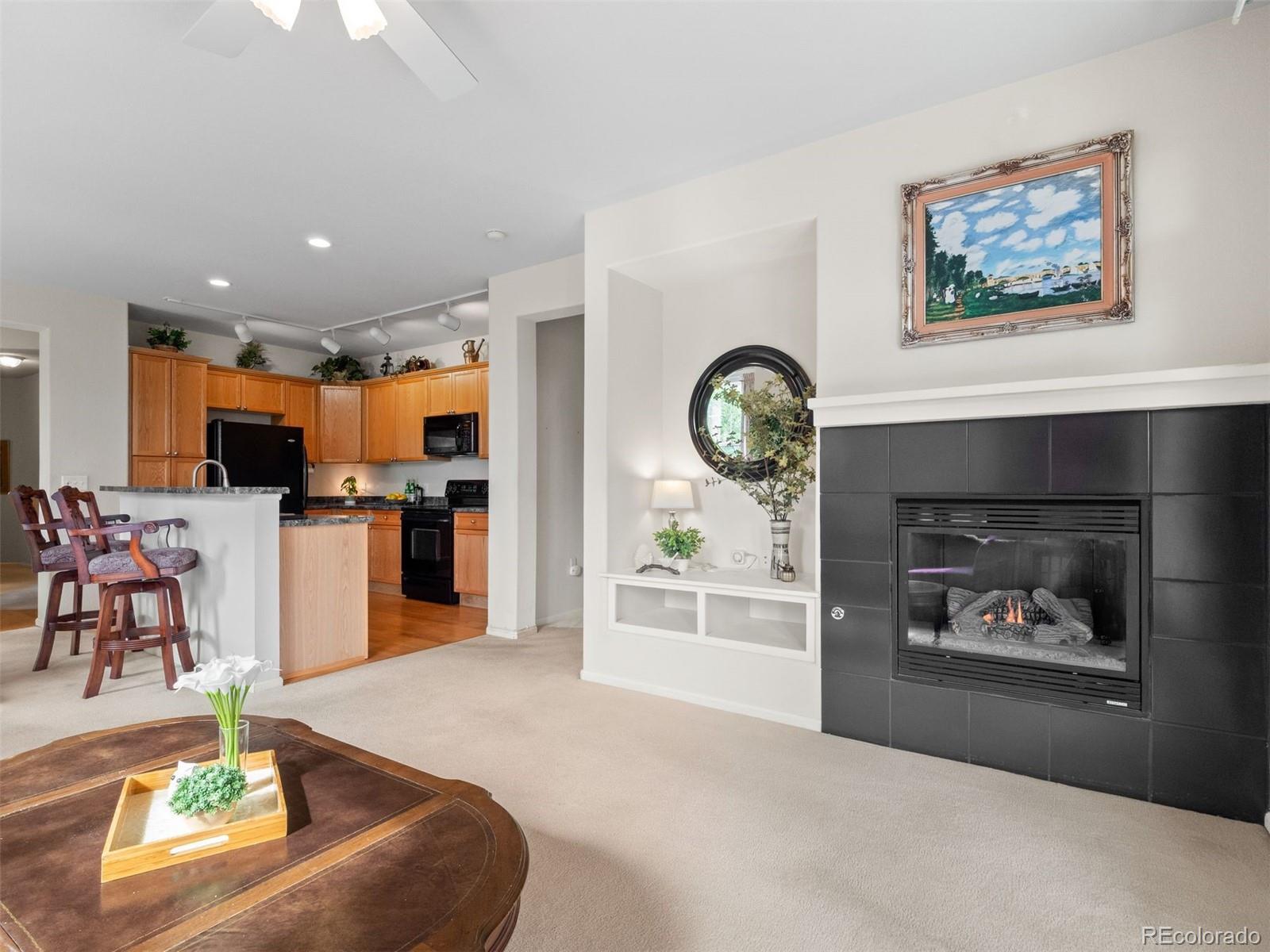 2240 S Vaughn Way 103