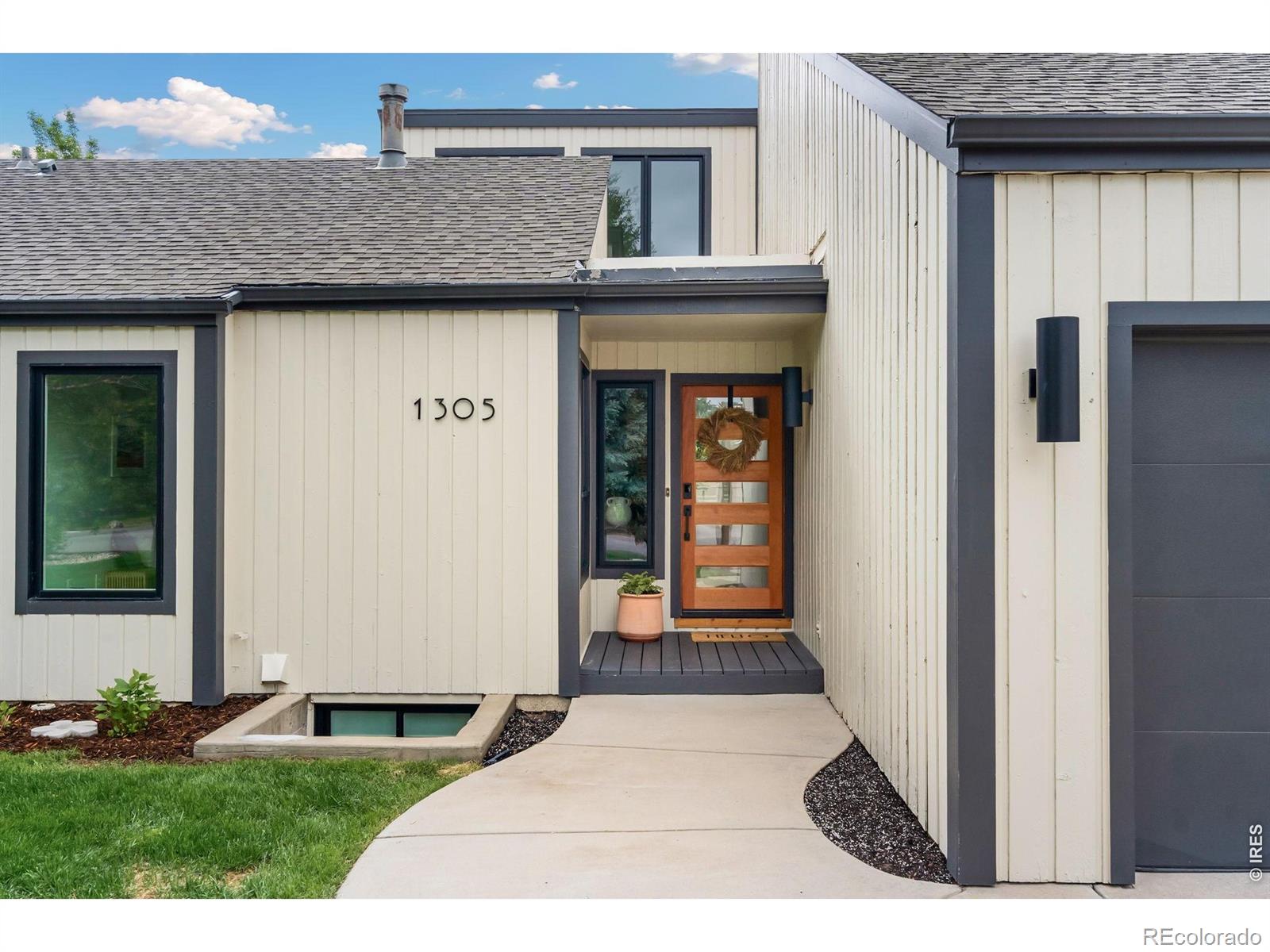 1305 Lindenwood Drive