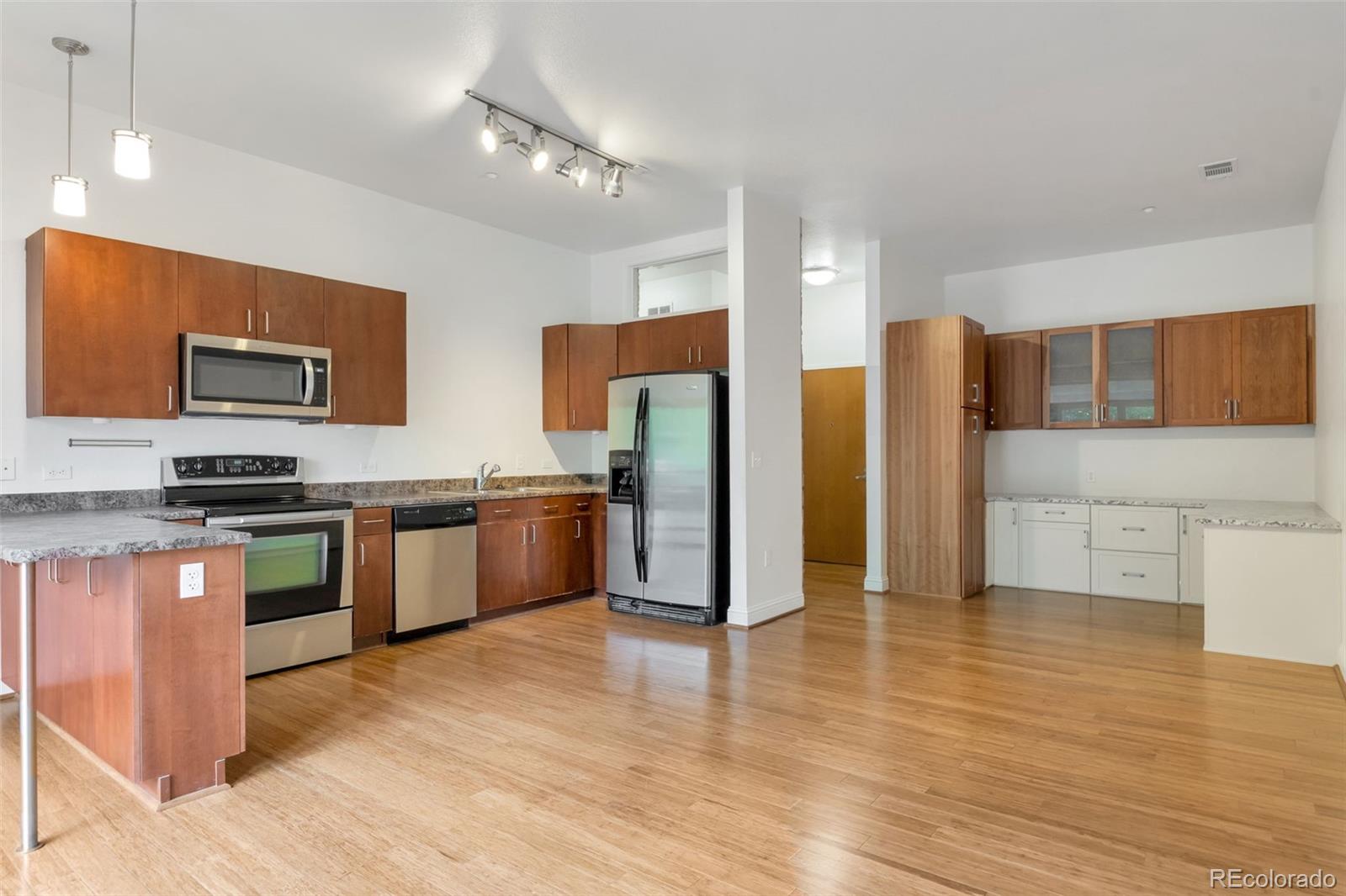 5401 S Park Terrace Avenue 208B