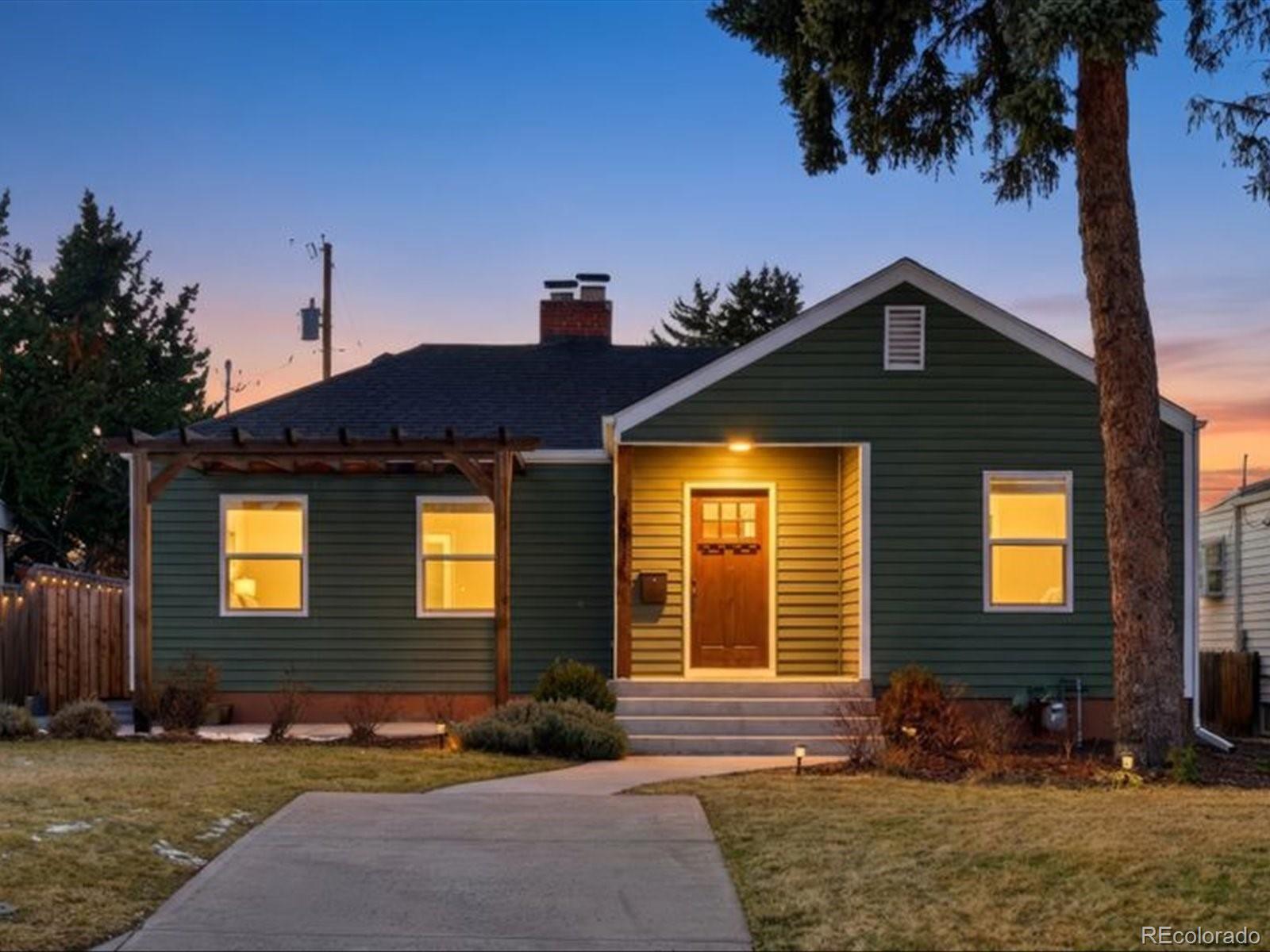 2611 S Humboldt Street