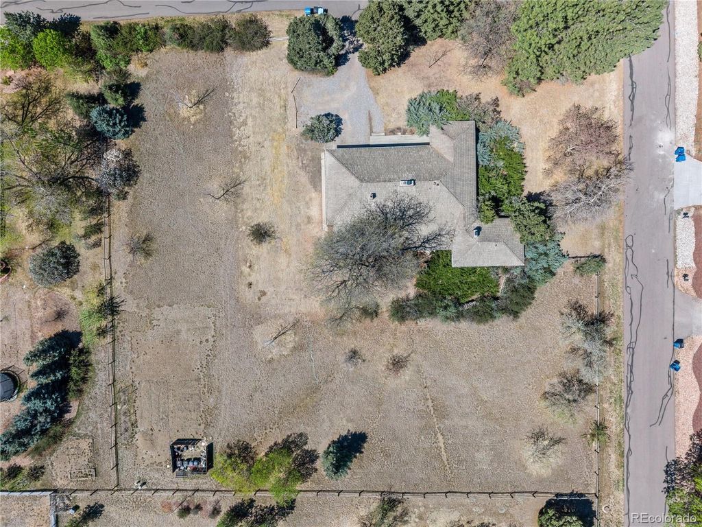 Photo of 5000 Juniper Street, Littleton, CO 80123 (MLS # 7236911)
