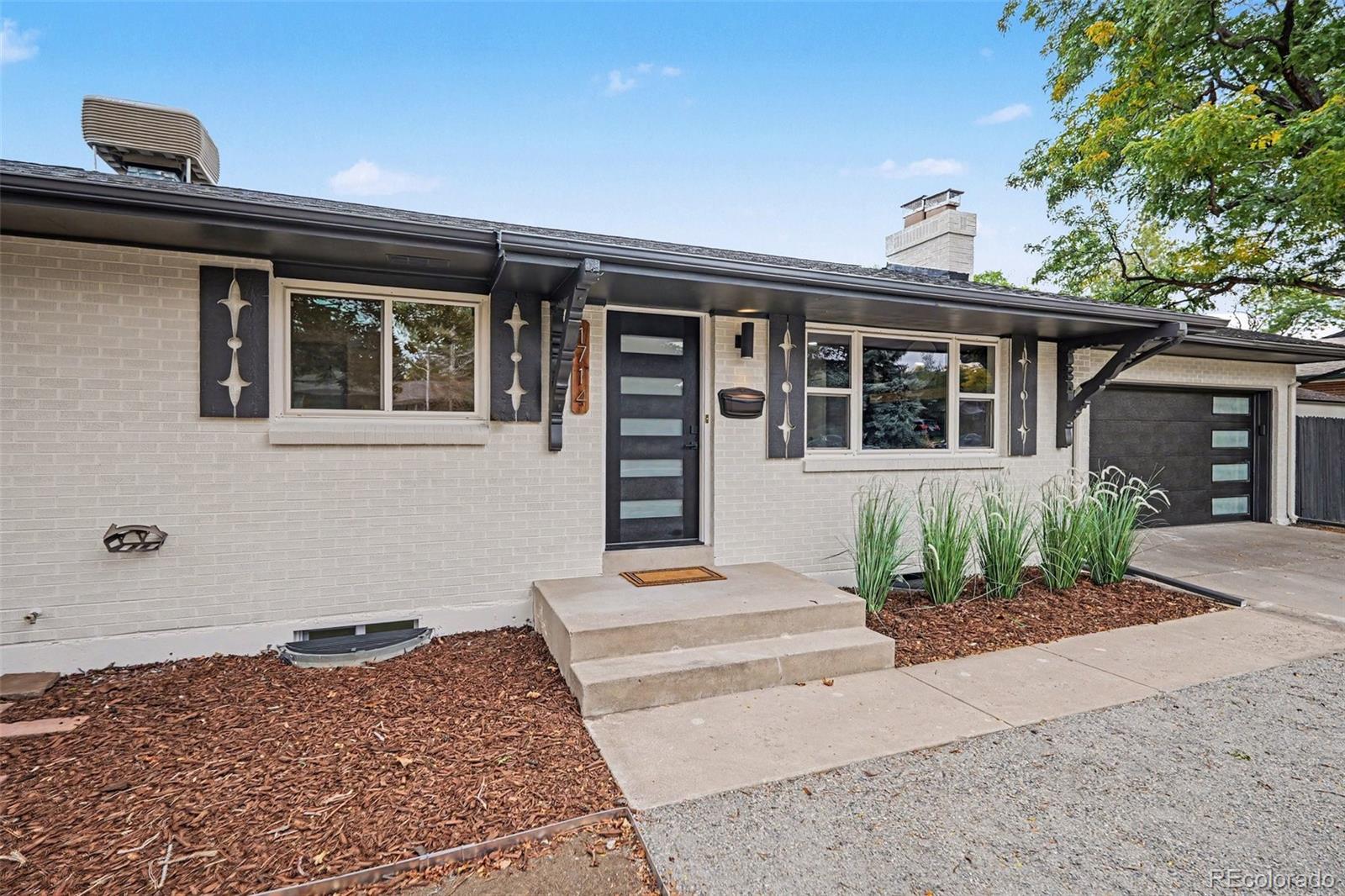 1714 S Vivian Court