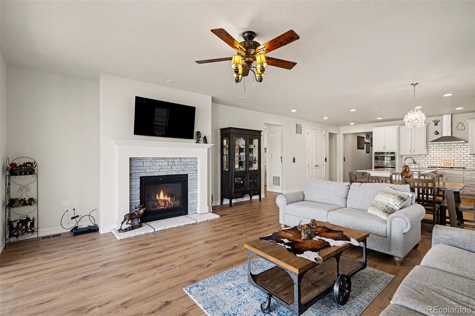 6142 Leilani Lane