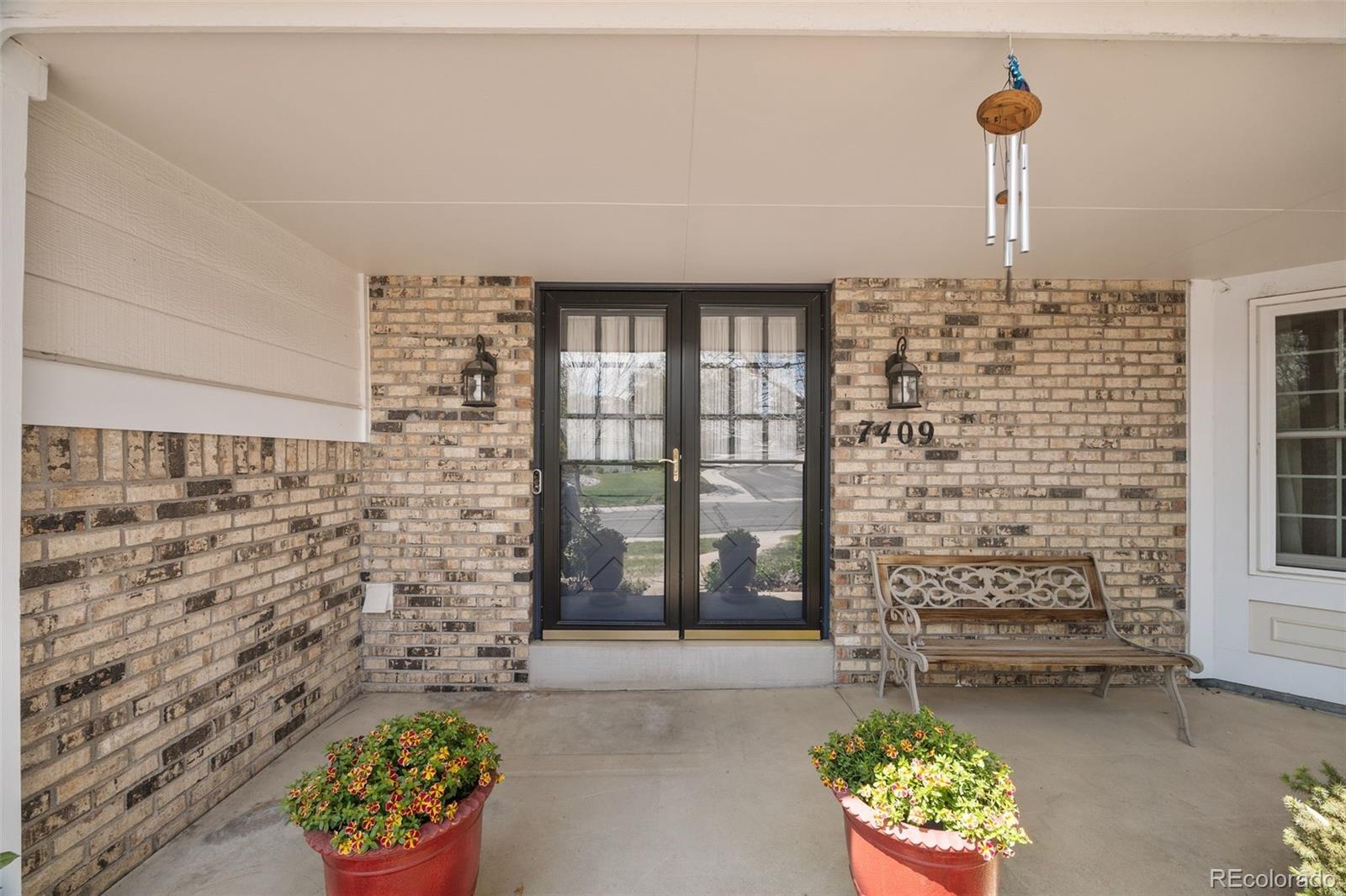 7409 S Newport Way