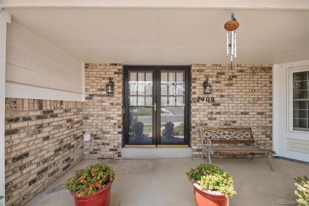 Photo of 7409 S Newport Way, Centennial, CO 80112 (MLS # 3014113)
