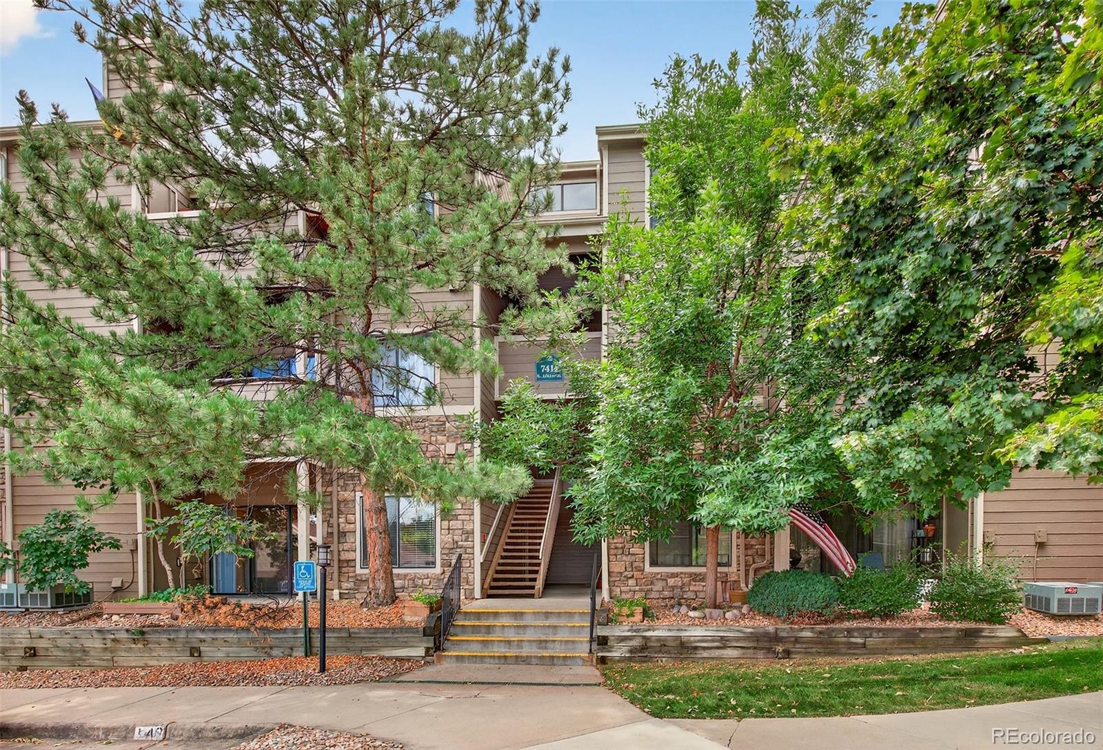 7414 S Alkire Street 105