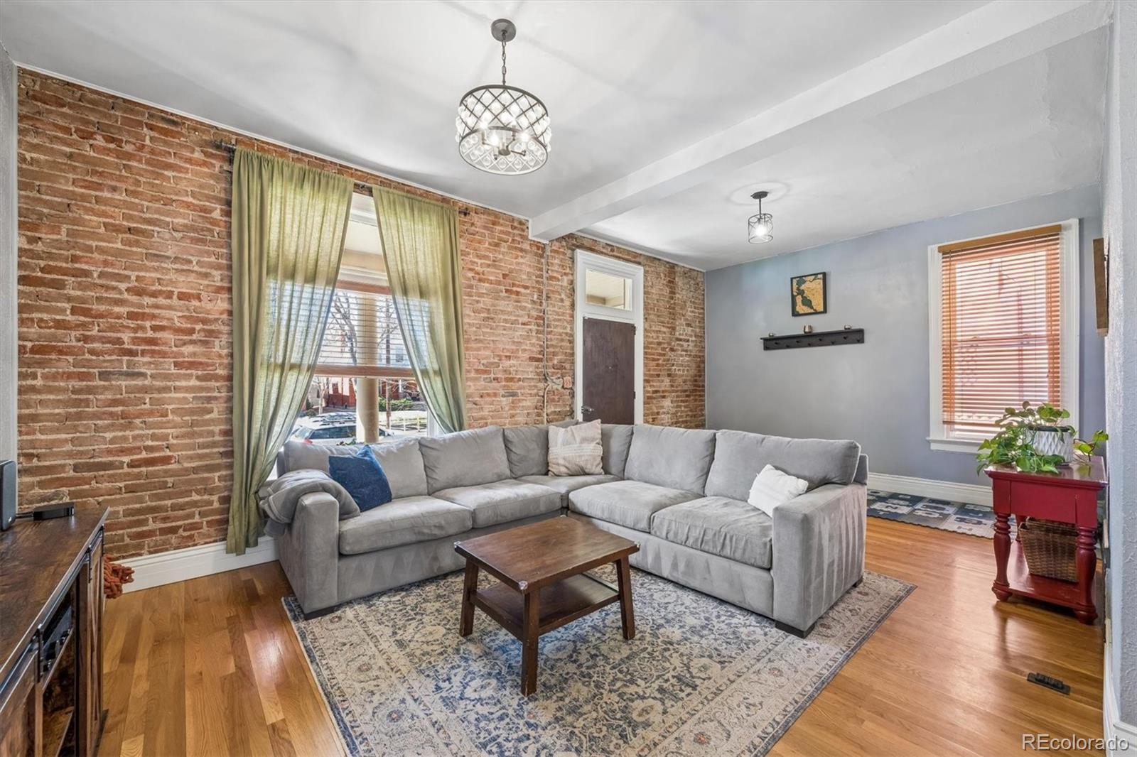 2422 N Williams Street