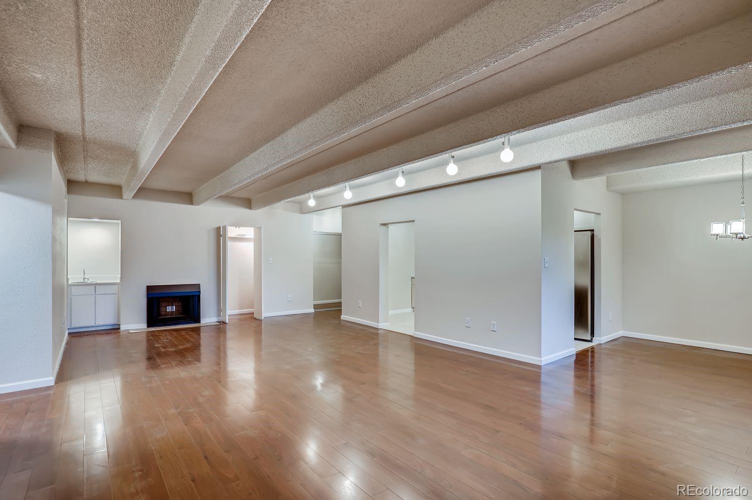 7877 E Mississippi Avenue 102