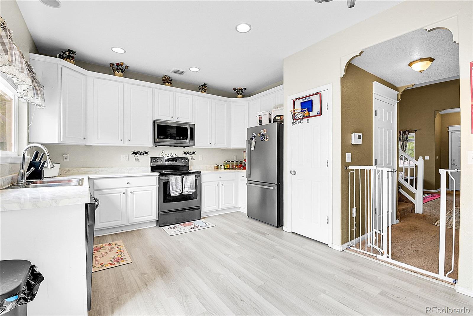 19670 E 59th Drive, Aurora, CO, 80019 3 19670 E 59th Drive