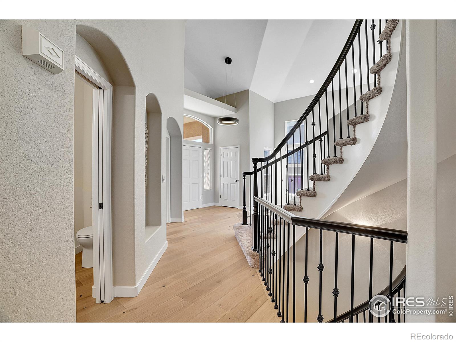 1845 Vernon Lane