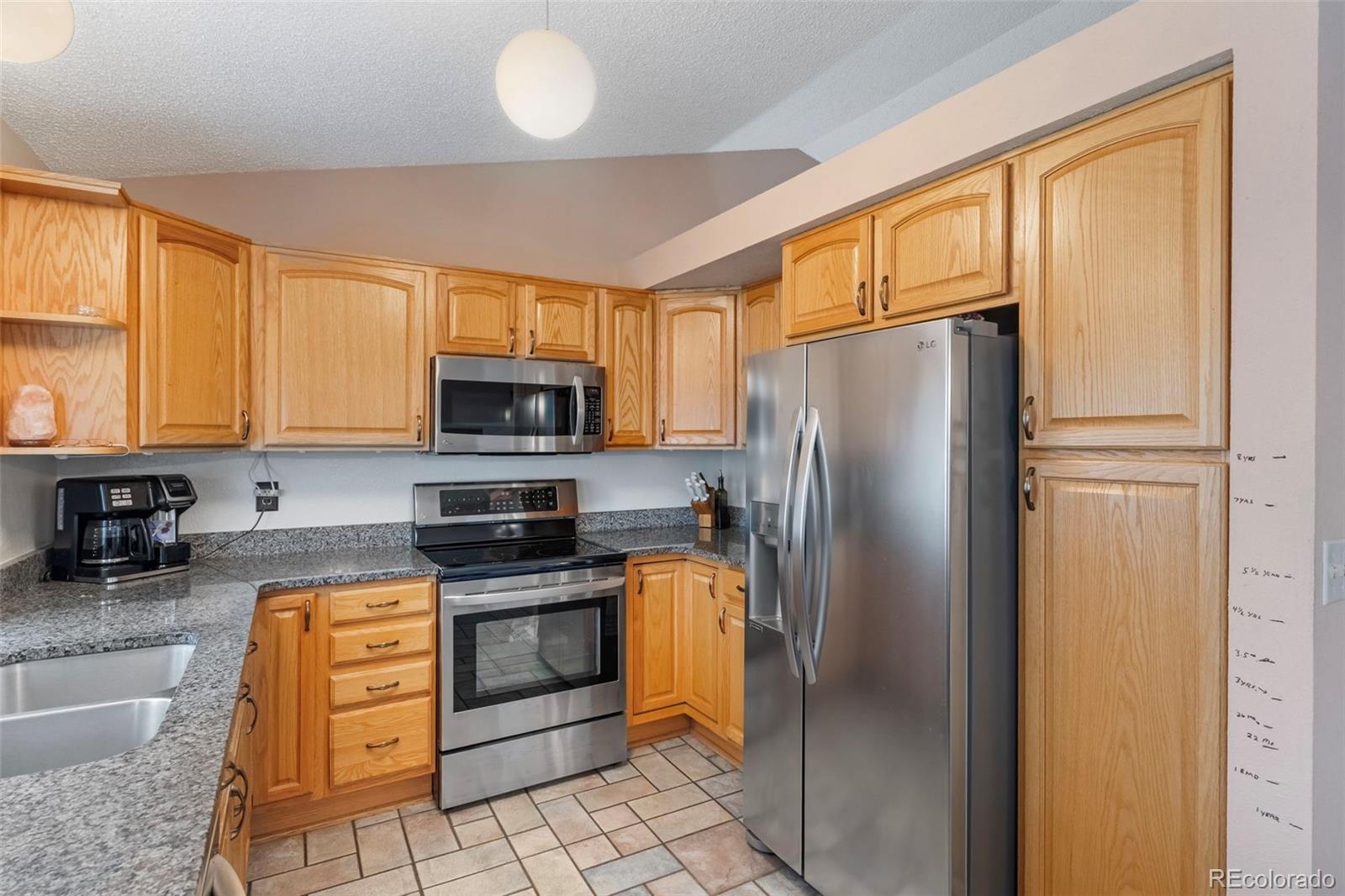 11256 W Bowles Place