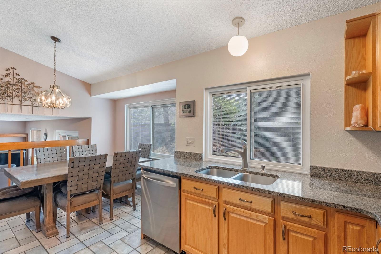 11256 W Bowles Place