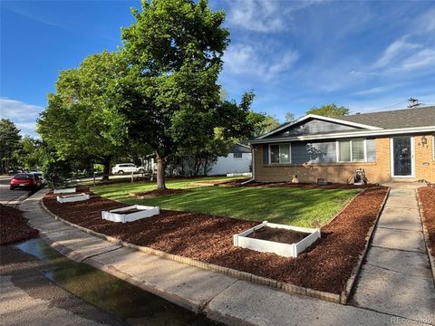 Photo of 627 S Jasmine Way, Denver, CO 80224 (MLS # 9761194)
