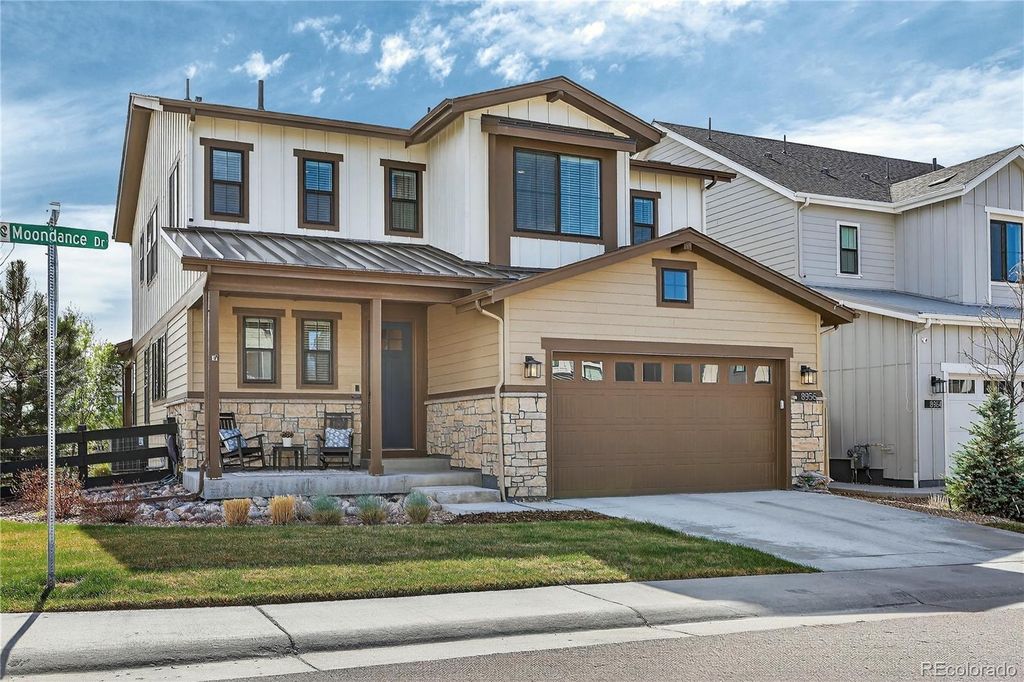 Photo of 8956 Moondance Drive, Littleton, CO 80125 (MLS # 9539355)