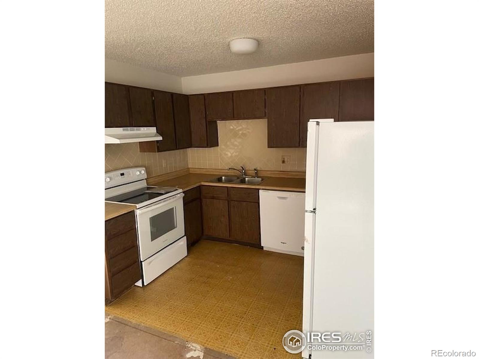 2837 W 28th Street 60