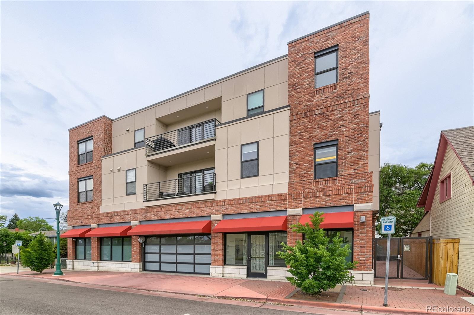 7357 Grandview Avenue 203