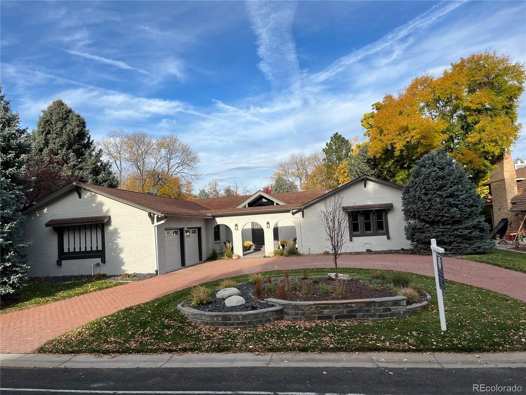 Photo of 3 Columbine Lane, Littleton, CO 80123 (MLS # 6791145)