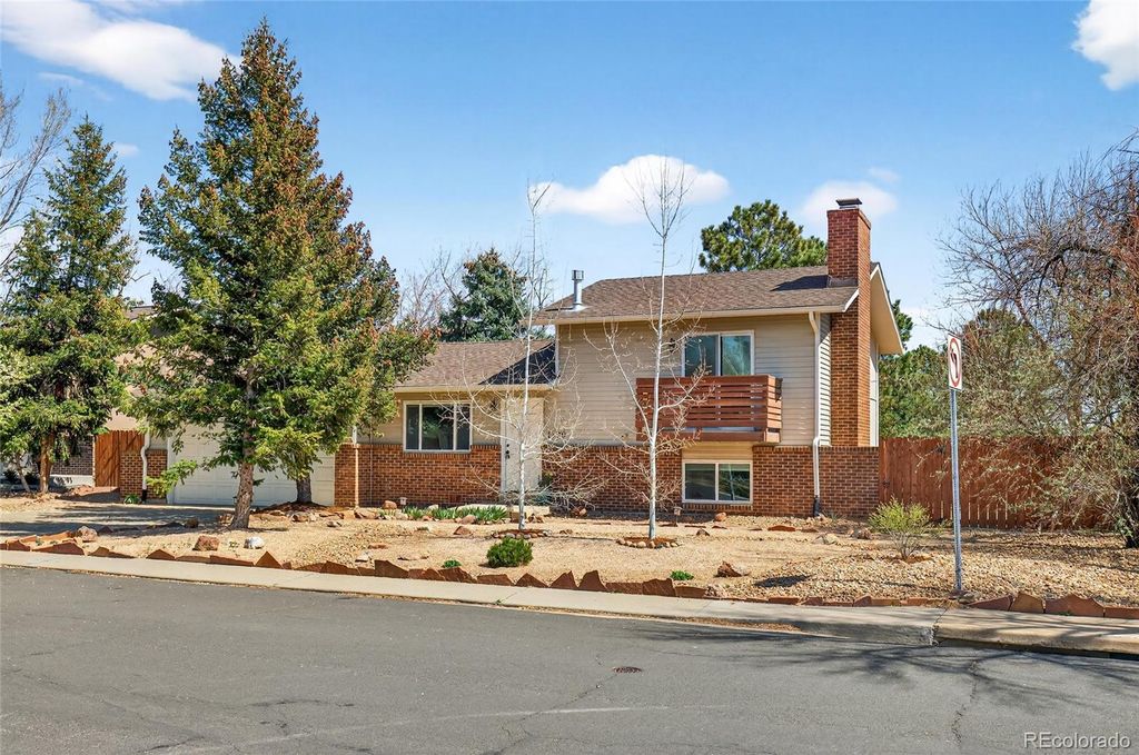 Photo of 1390 Atlantis Avenue, Lafayette, CO 80026 (MLS # 9316456)