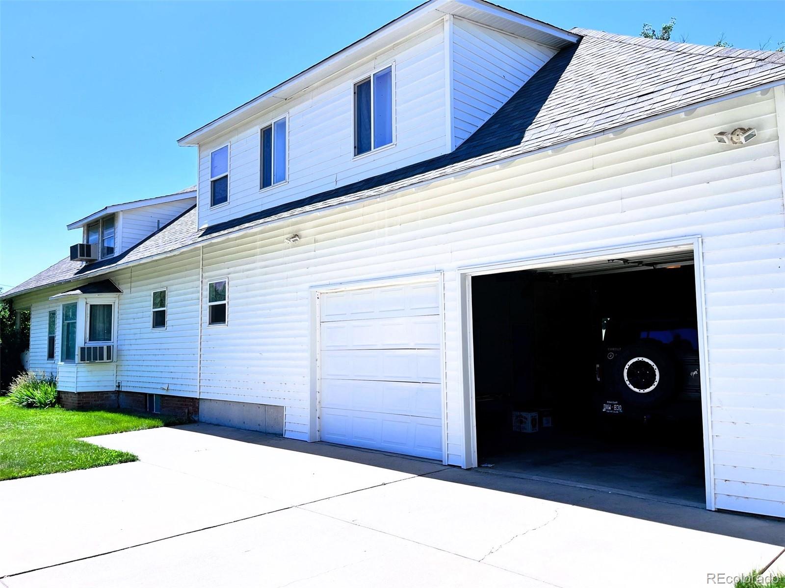 120 E 5th Street