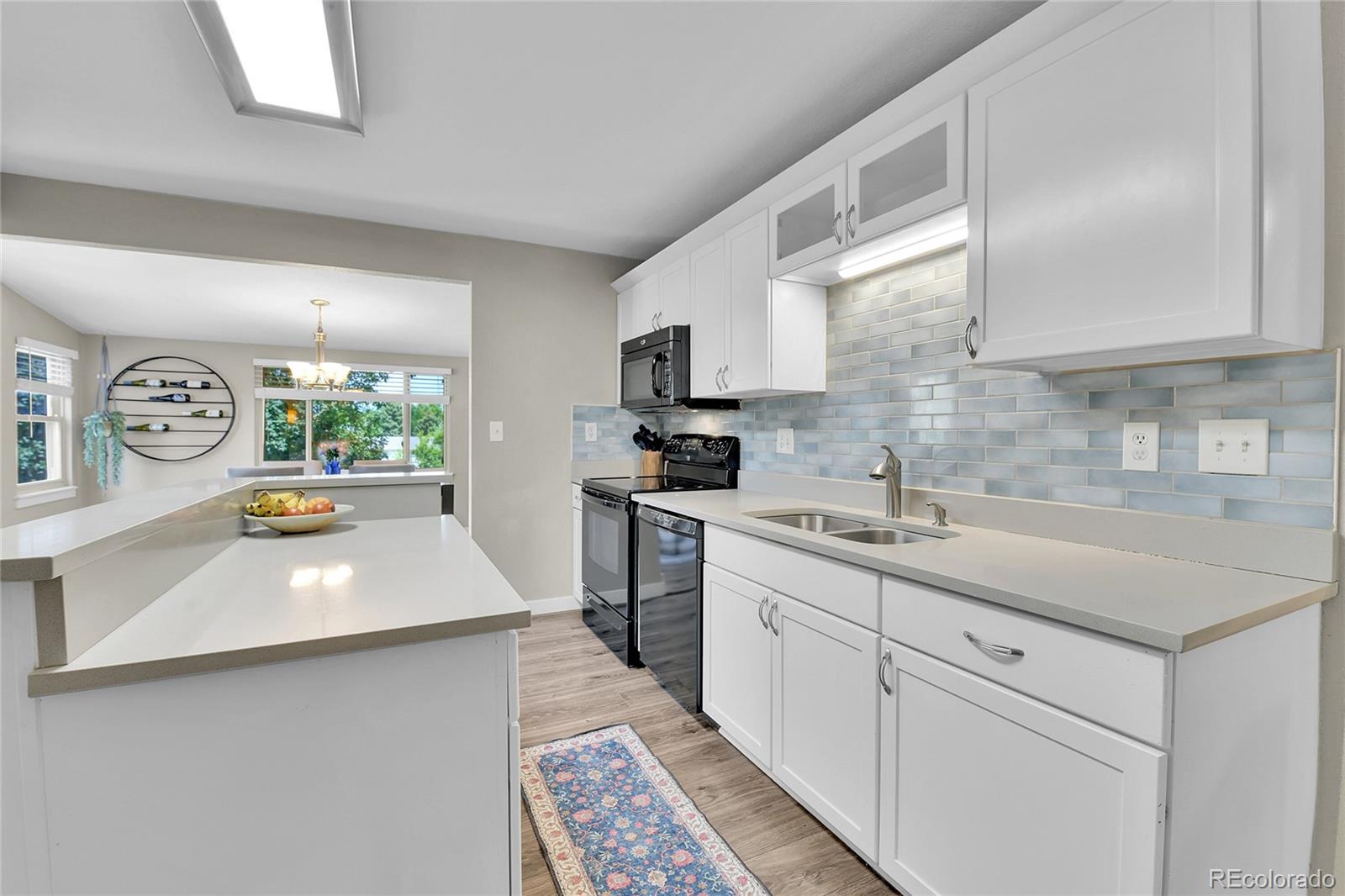 1528 S Robb Court