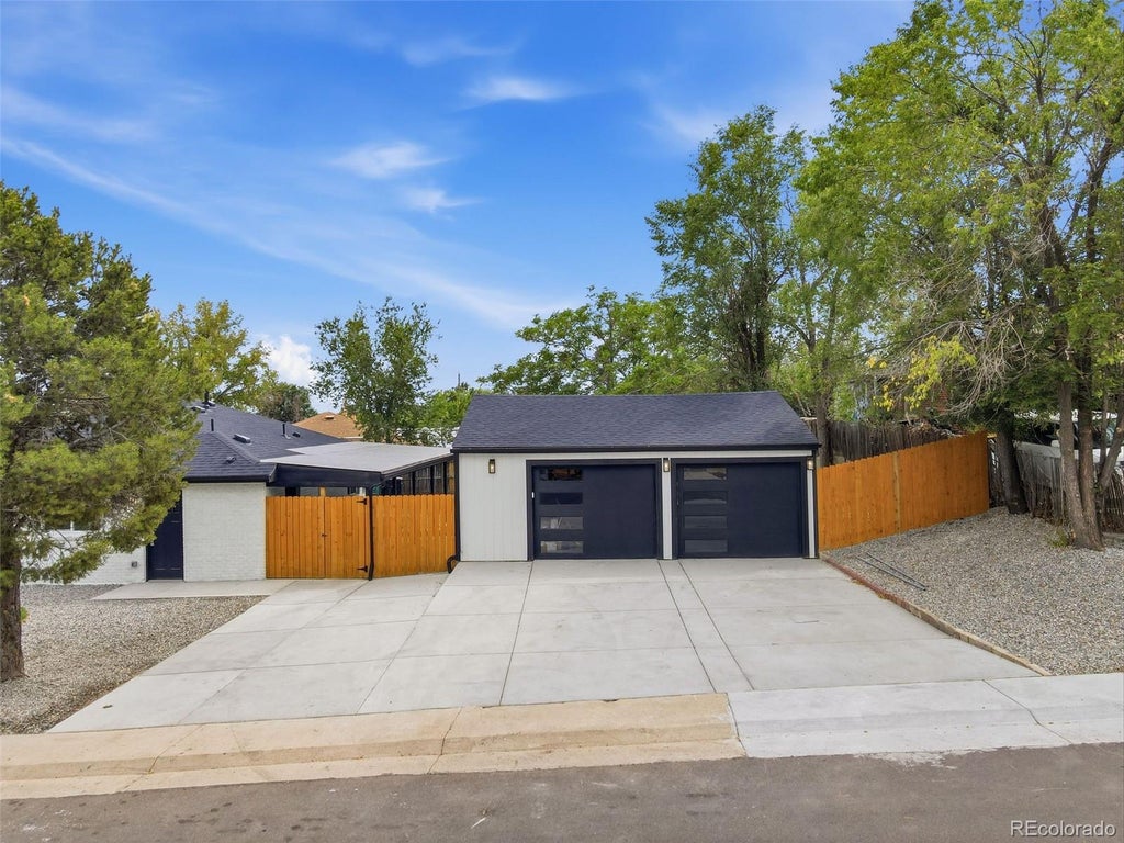 Photo of 9441 Lilly Court, Thornton, CO 80229 (MLS # 5363395)