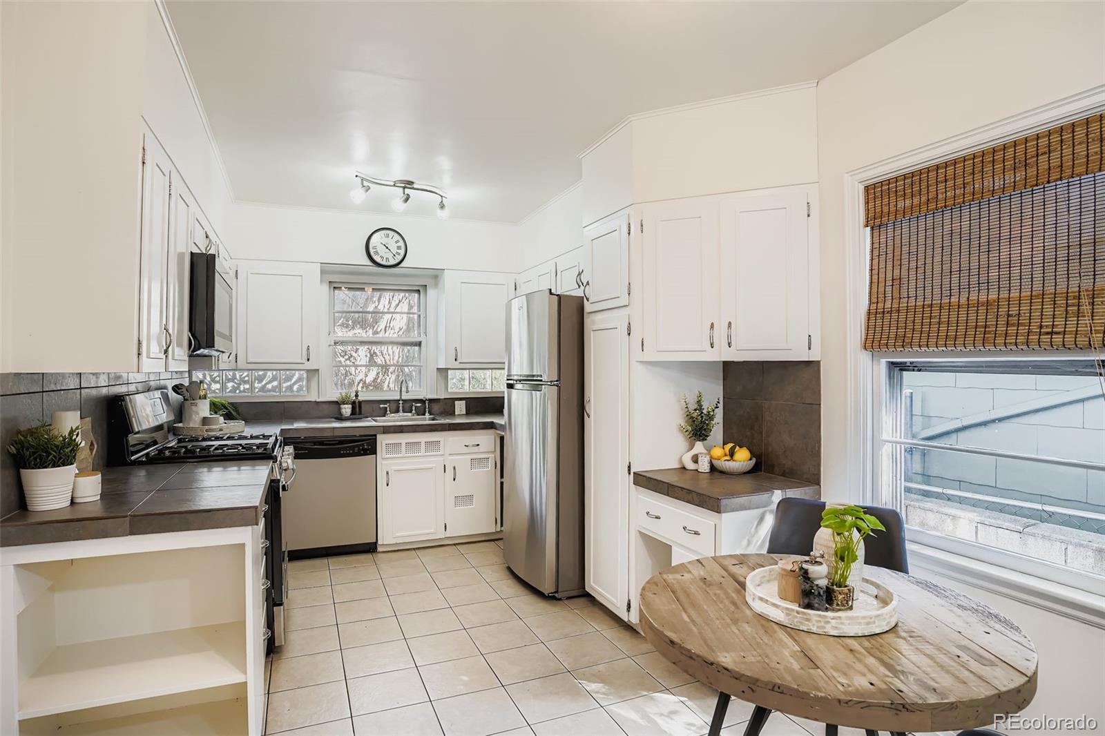 2554 S Lafayette Street