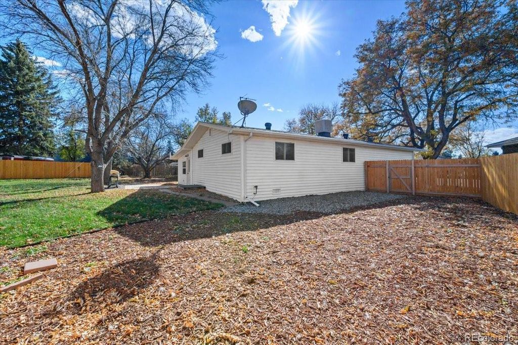 Photo of 10 Juneau Place, Longmont, CO 80504 (MLS # 6172532)