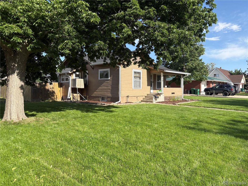 Photo of 458 Cherry Street St, Hudson, CO 80642 (MLS # 1932705)