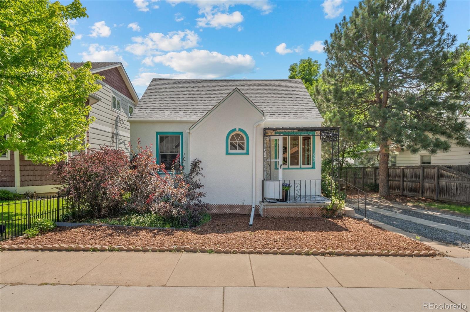 1008 La Farge Avenue