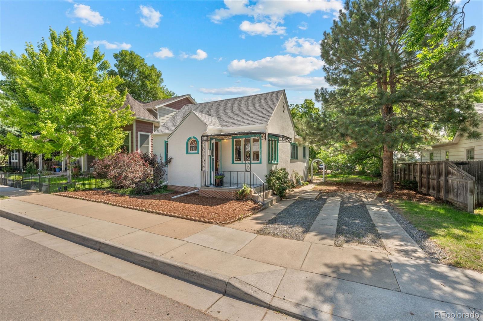 1008 La Farge Avenue