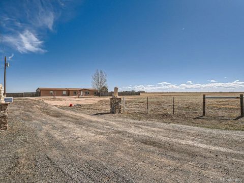 Single Family Residence in Bennett CO 8860 Highway 79 1.jpg