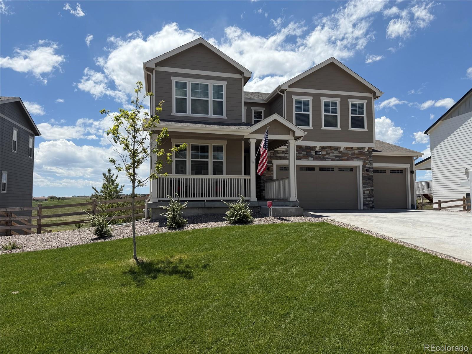904 W Witherspoon Drive