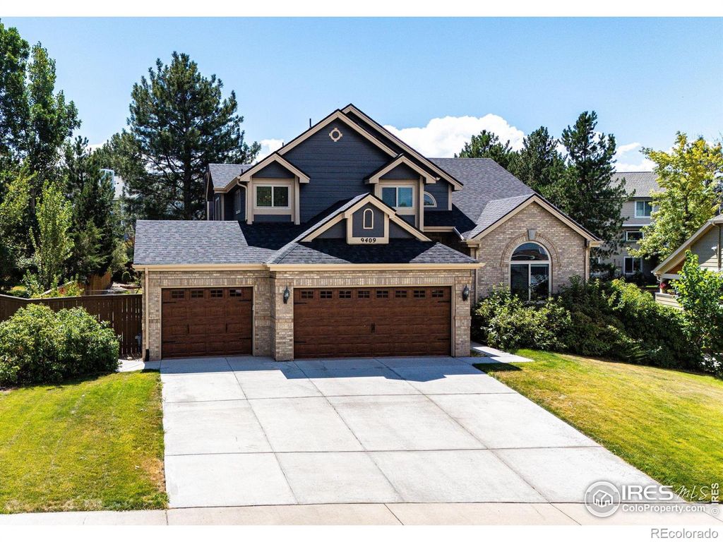 Photo of 9409 Prairie View Drive, Highlands Ranch, CO 80126 (MLS # IR1042046)