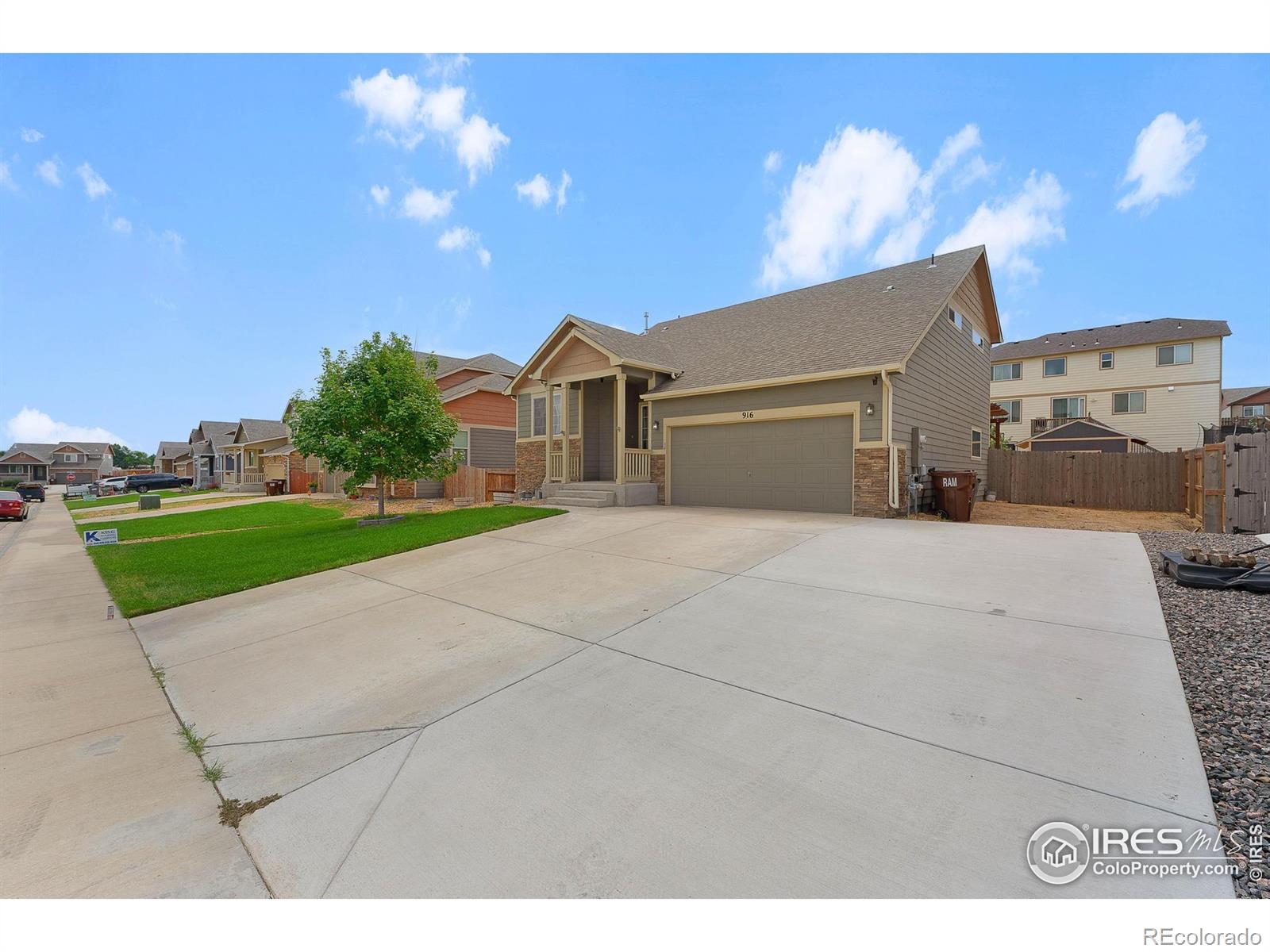 916 W Independent Avenue