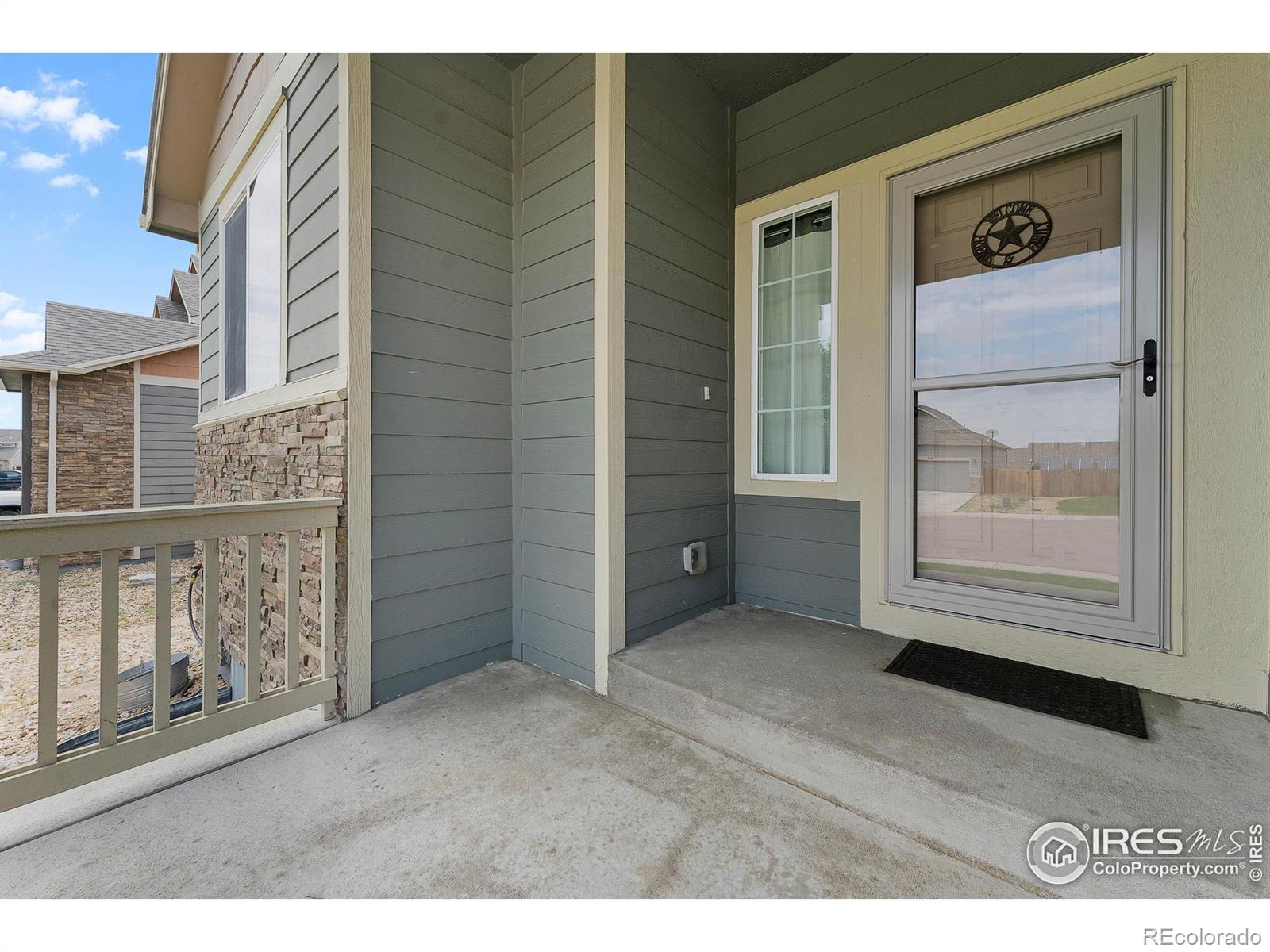 916 W Independent Avenue