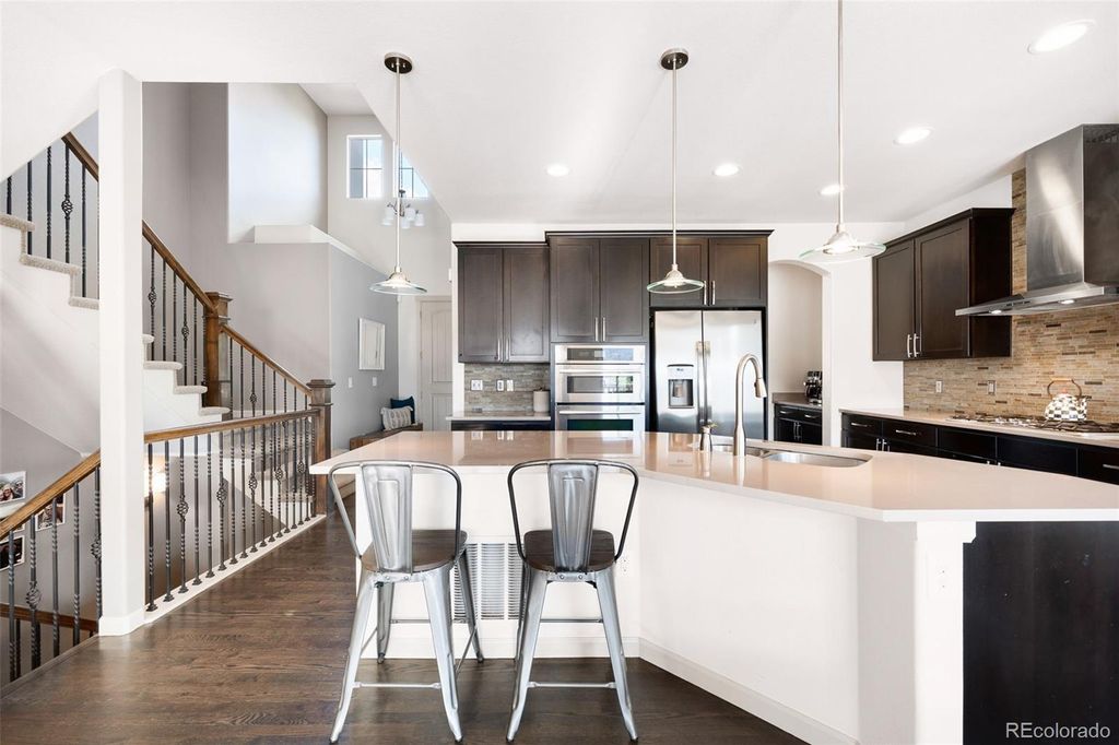 Photo of 2385 S Loveland Way, Lakewood, CO 80228 (MLS # 2291009)