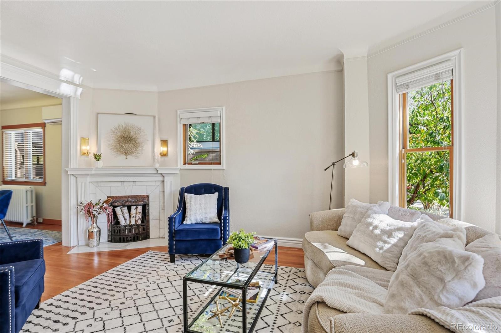 3439 W Moncrieff Place