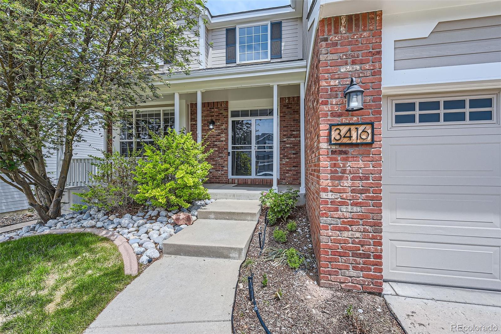 3416 Hawthorne Drive