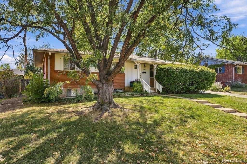 Photo of 13488 W 25th Place, Golden, CO 80401 (MLS # 4906977)