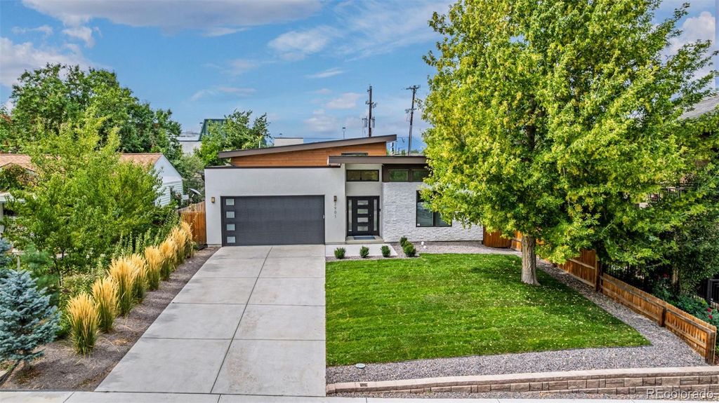 Photo of 2901 S Bellaire Street, Denver, CO 80222 (MLS # 1883829)