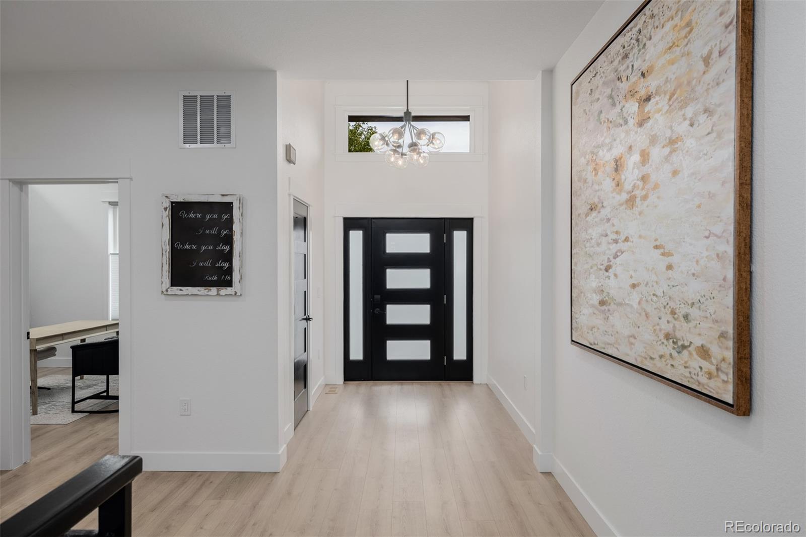 2901 S Bellaire Street