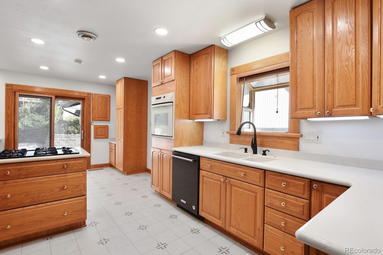 5306 Miranda Road, Colorado Springs, CO, 80918 3 5306 Miranda Road