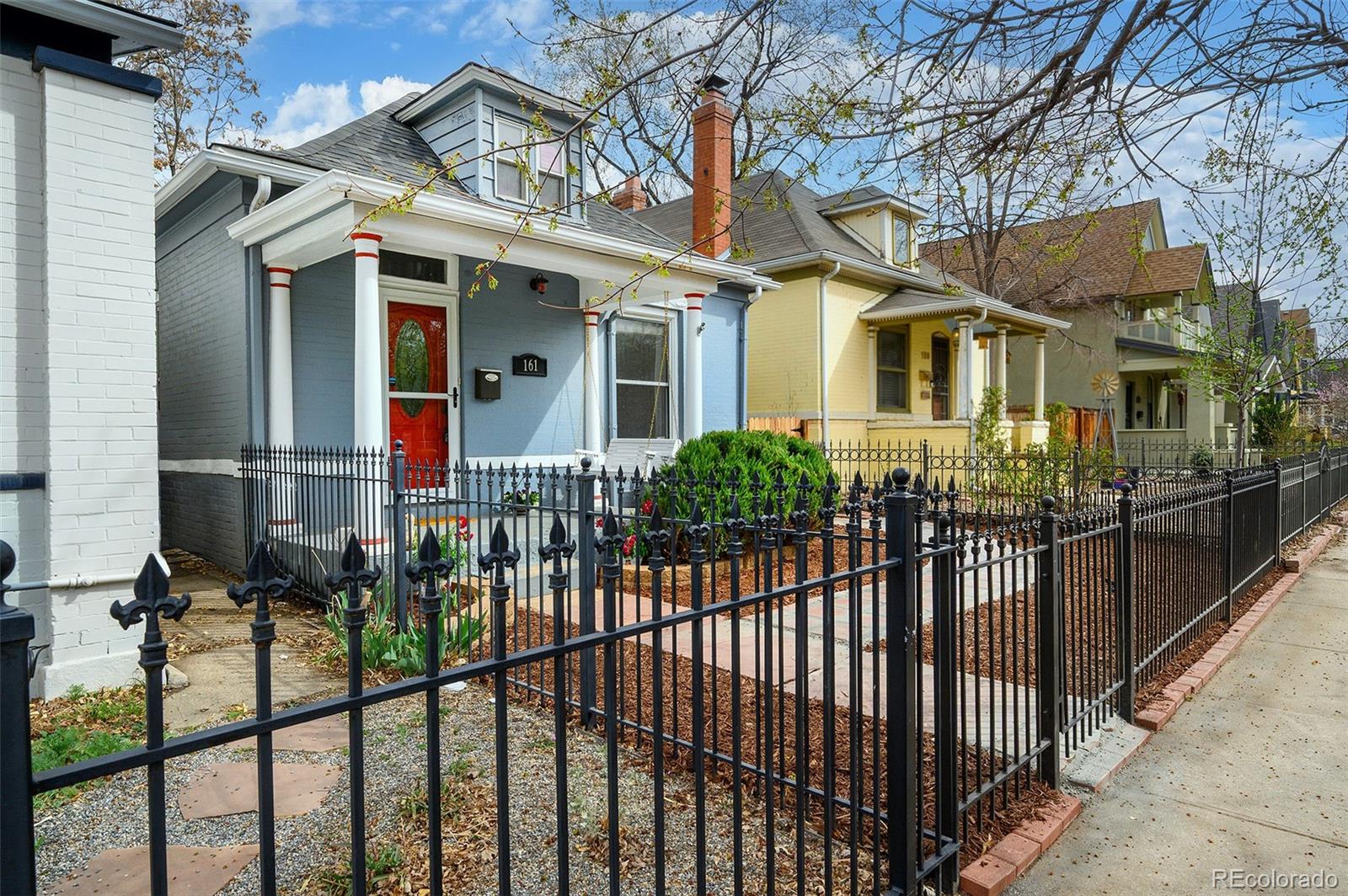 161 W Maple Avenue