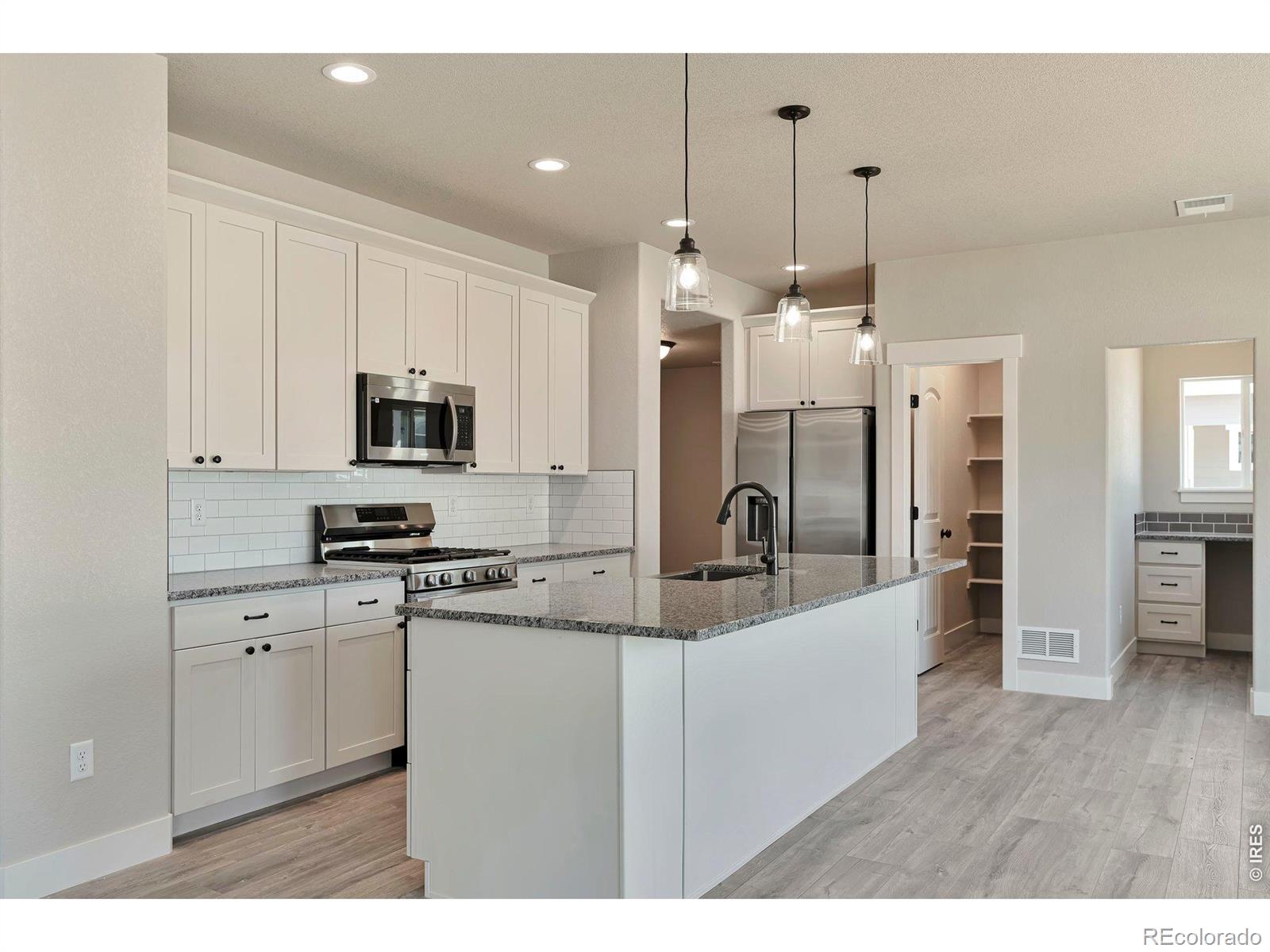 9050 Harlequin Circle